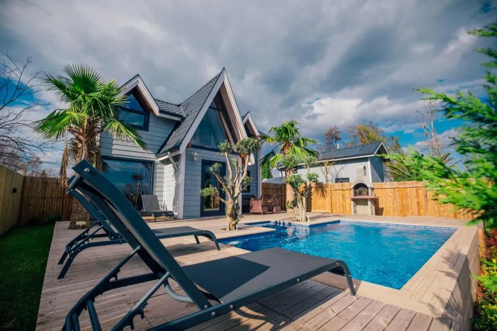 Mini Suite,Doğa Manzaralı,Isıtmalı Özel Havuzlu