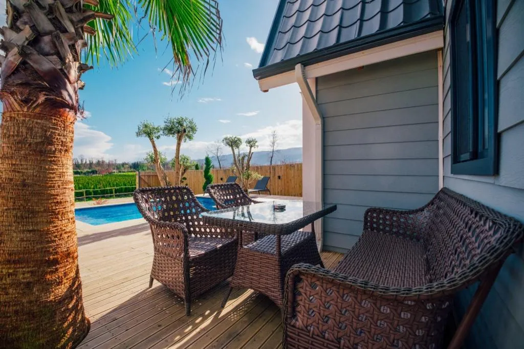 Mini Suite,Doğa Manzaralı,Isıtmalı Özel Havuzlu