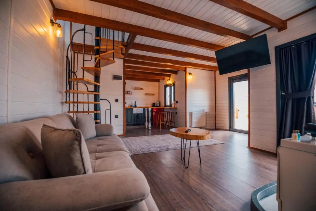 Mini Suite,Doğa Manzaralı,Isıtmalı Özel Havuzlu