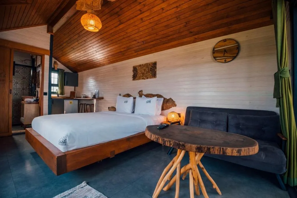 Superior Tiny House,Göl Manzaralı,Özel Havuzlu ve Bahçeli