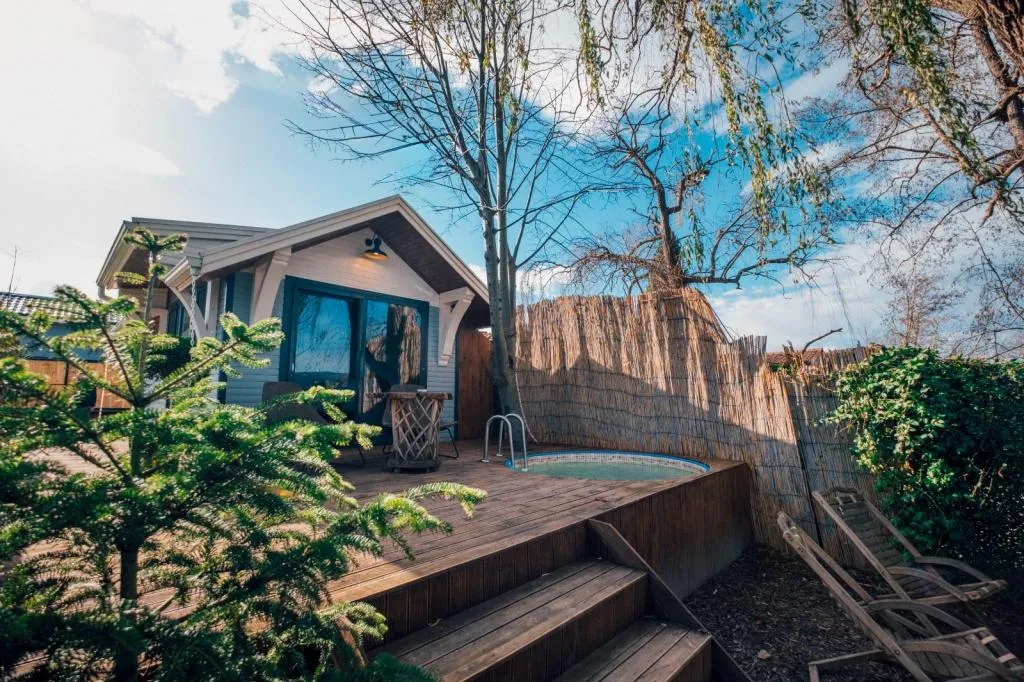 Superior Tiny House,Göl Manzaralı,Özel Havuzlu ve Bahçeli