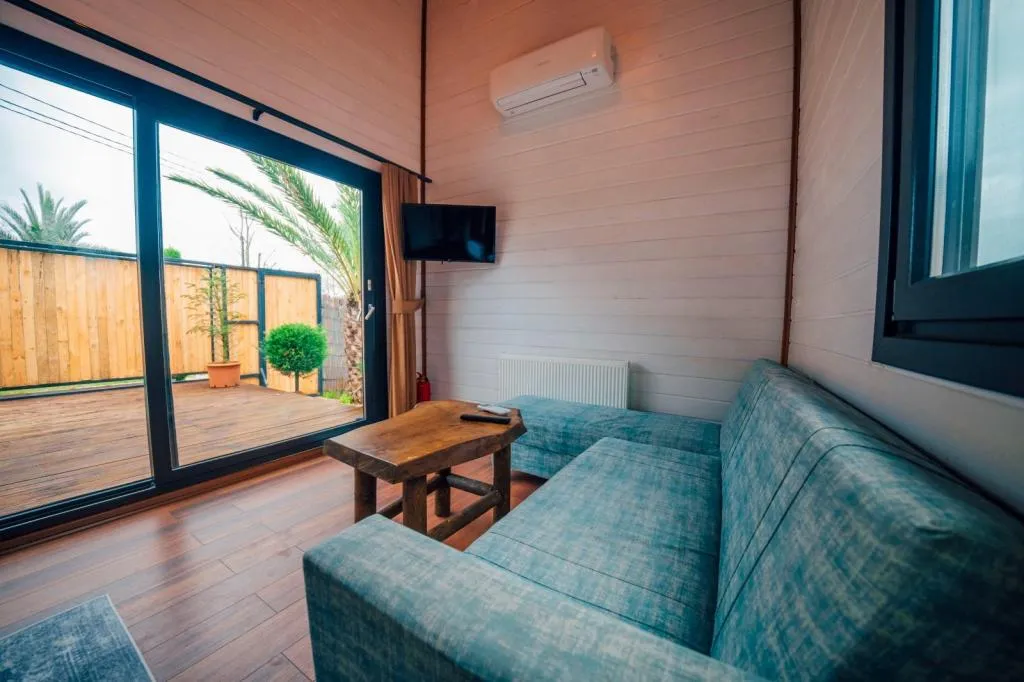 Deluxe Tiny House,Göl Manzaralı,Isıtmalı Özel Havuzlu
