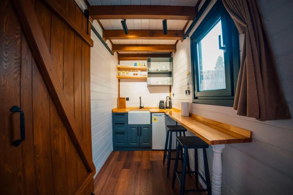 Deluxe Tiny House,Göl Manzaralı,Isıtmalı Özel Havuzlu