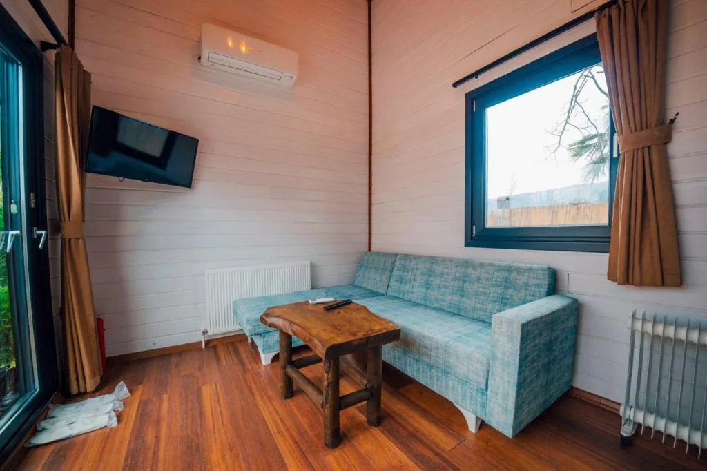 Deluxe Tiny House,Göl Manzaralı,Isıtmalı Özel Havuzlu