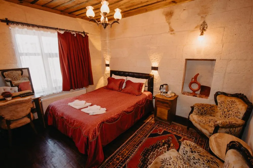 Stone Arch Room