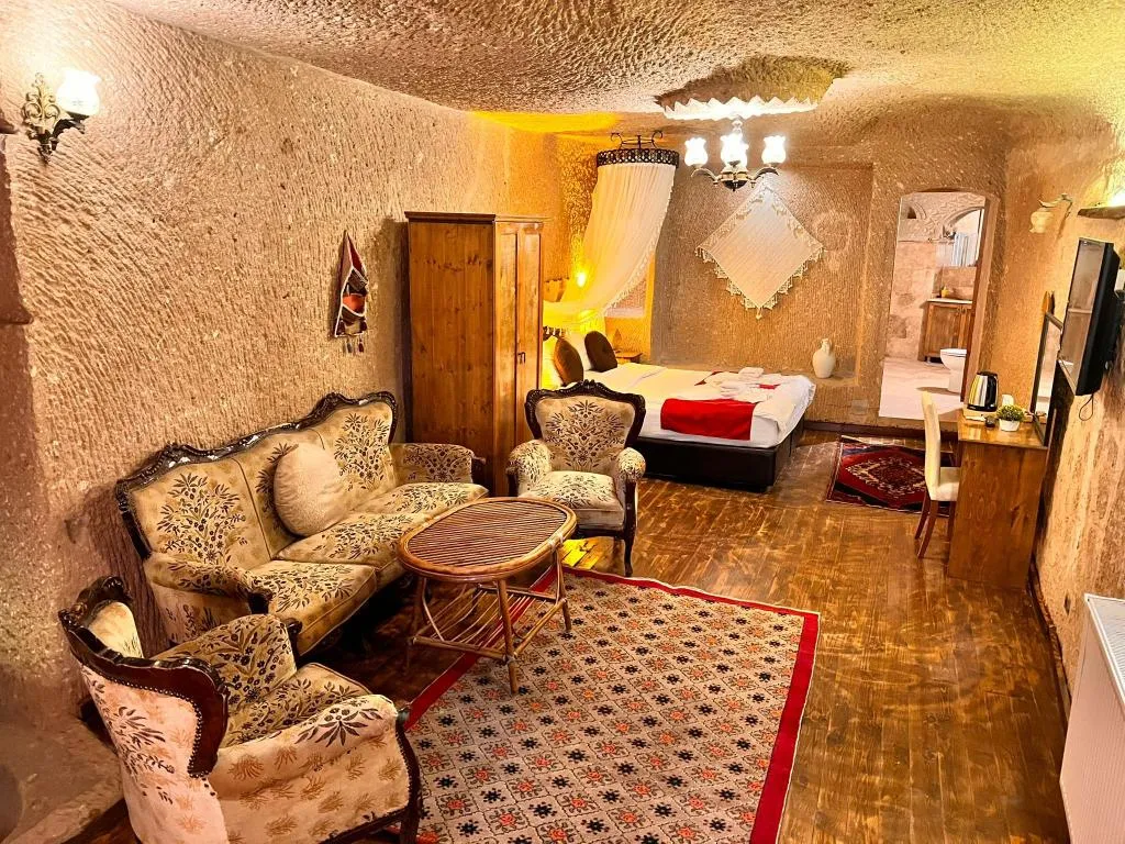 JUNIOR MAGARA SUITE