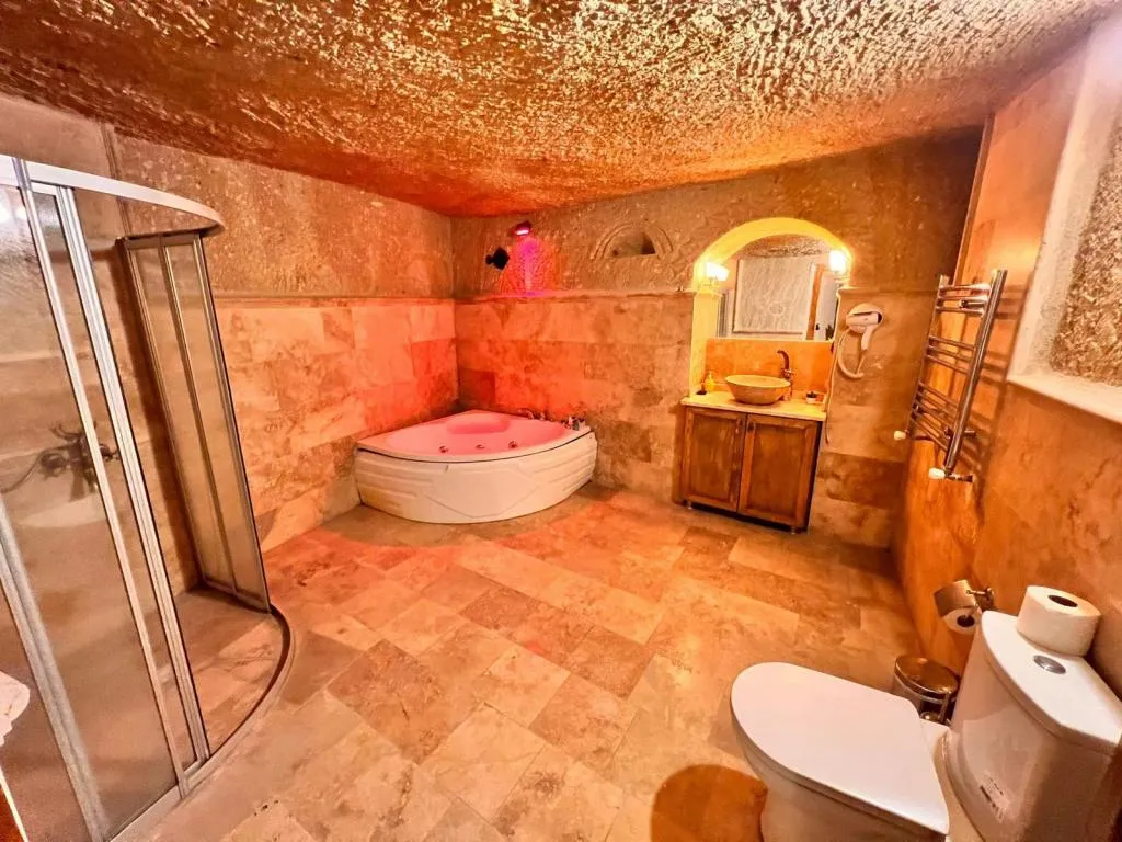 JUNIOR MAGARA SUITE