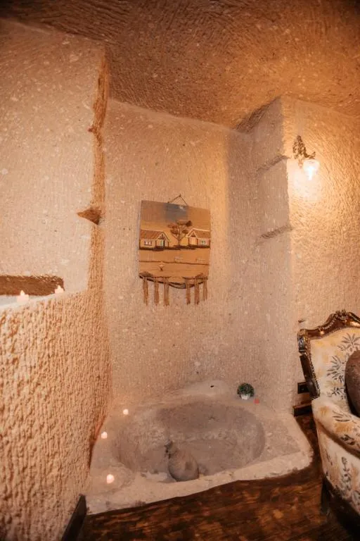 JUNIOR MAGARA SUITE