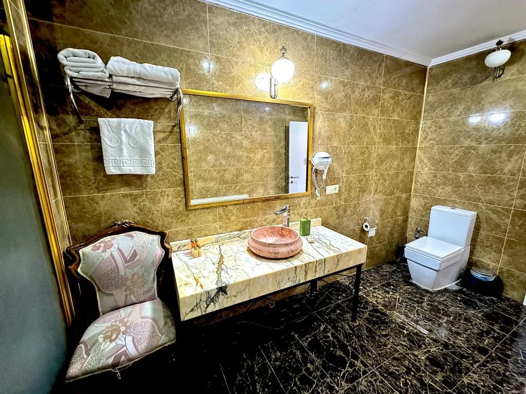 Jakuzili Balayı Odası,Bahçe Manzaralı,Jakuzili