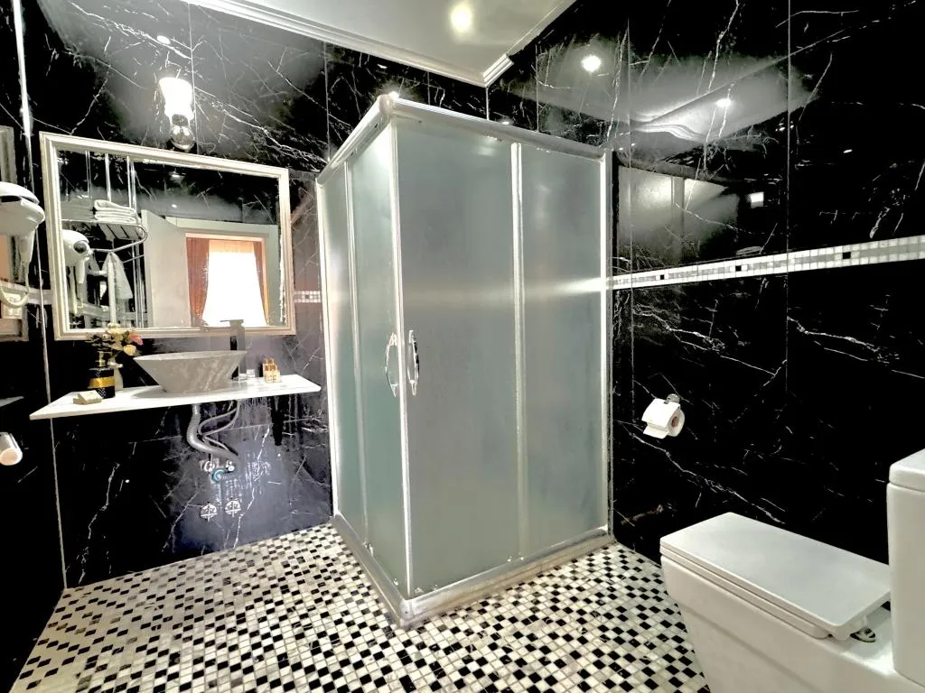 Jakuzili Deluxe Oda,Bahçe Manzaralı,Jakuzili