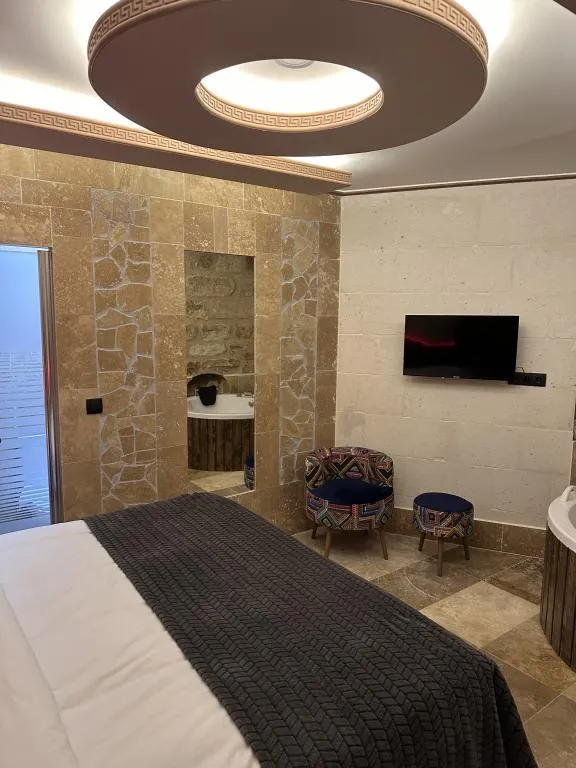 Jakuzili Cave Suite,Jakuzili (2 Kişilik)