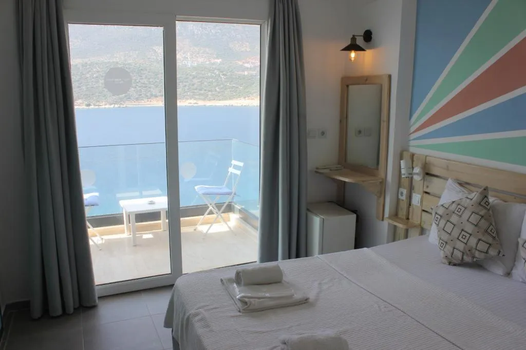 Deniz Manzaralı Standart Oda 2 pax