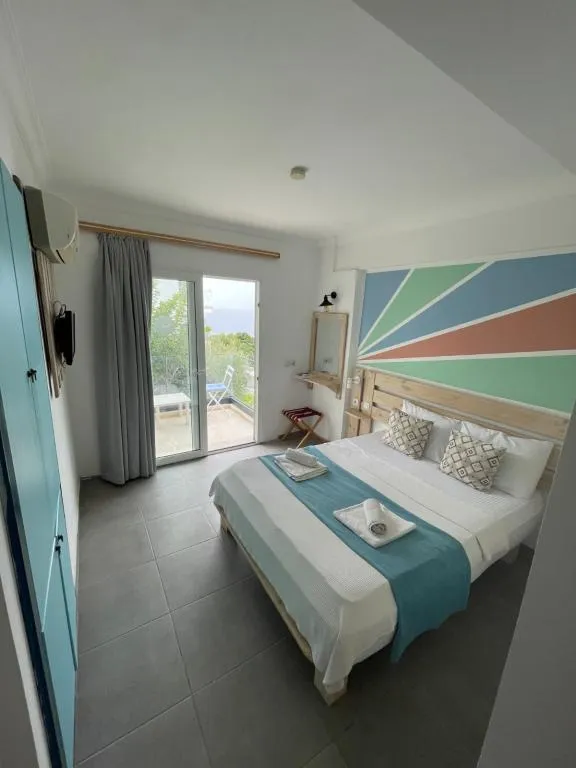 Kısmi Deniz Manzaralı Standart Oda 2 pax