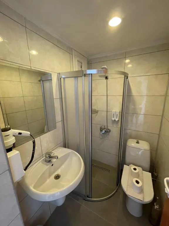 Kısmi Deniz Manzaralı Standart Oda 2 pax
