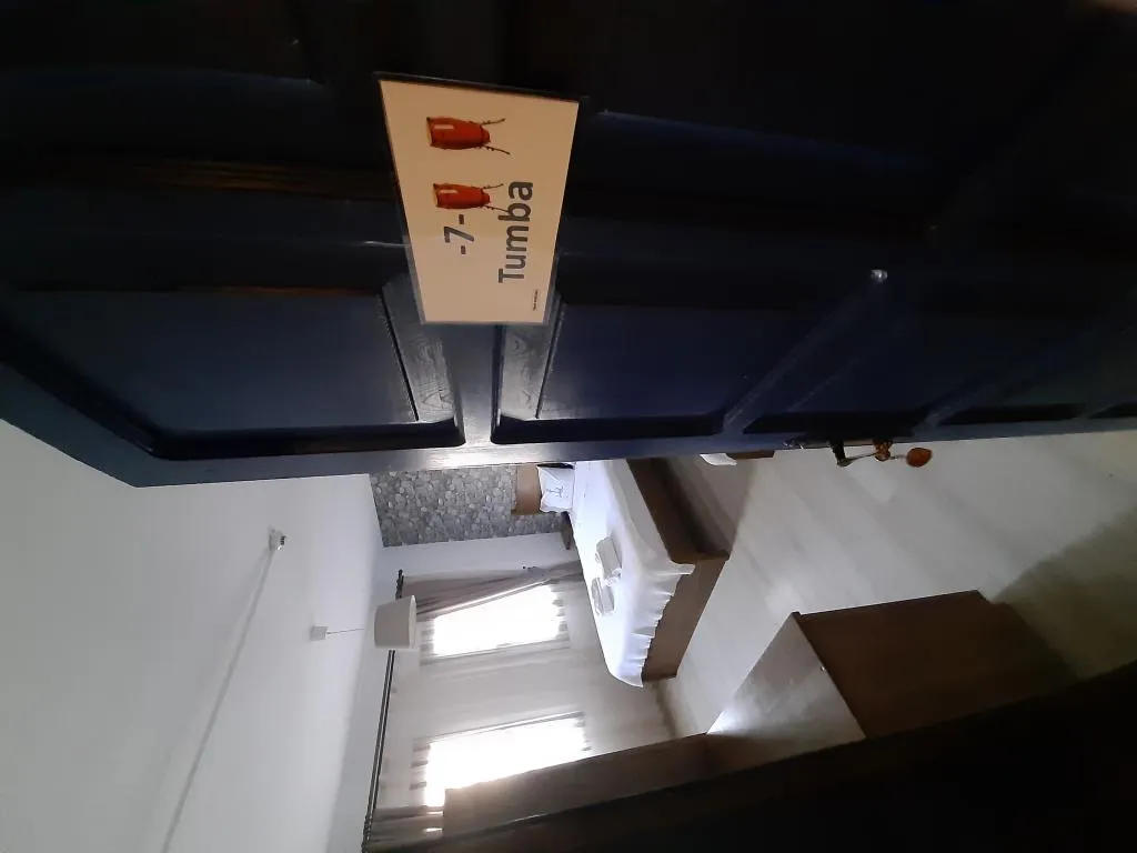Triple,Şehir Manzaralı