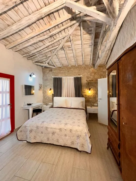 Standart Üç Kişilik Oda,Şehir Manzaralı,Balkonlu