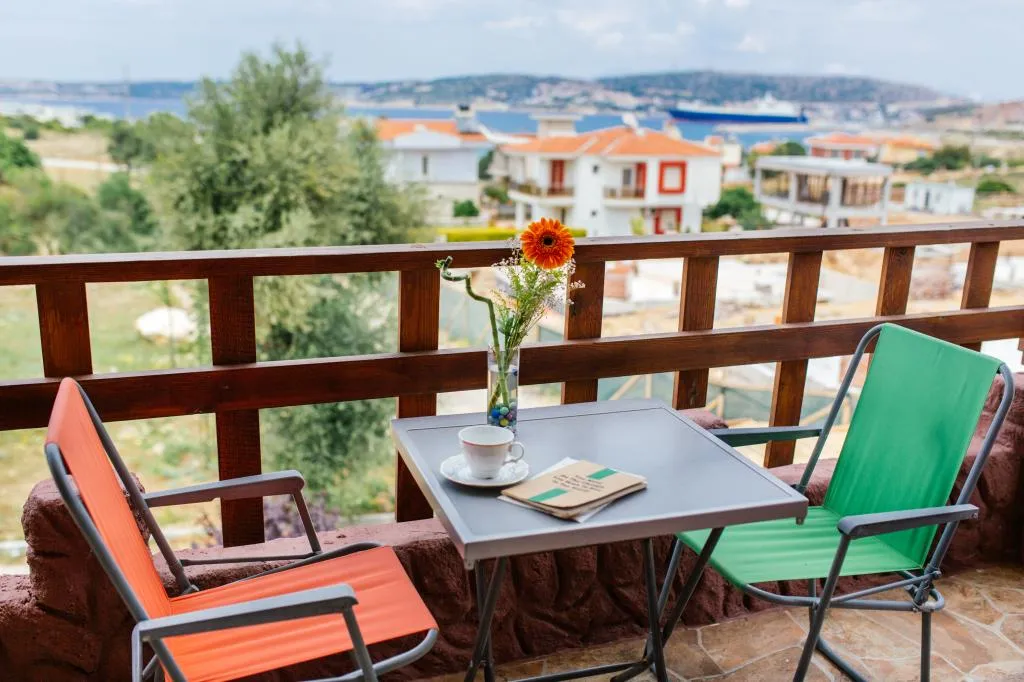 Standart Oda,Deniz veya Havuz Manzaralı,Ortak Havuzlu