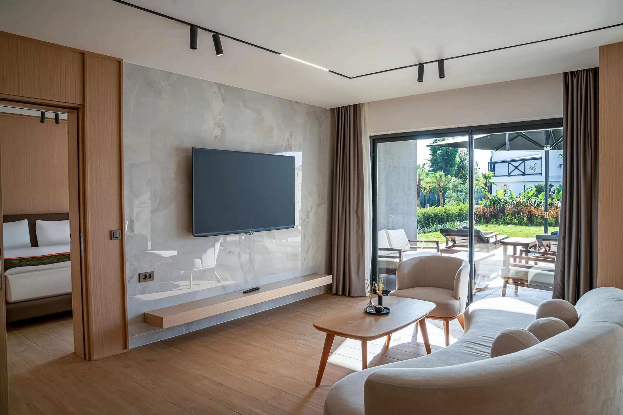Executive Private Pool Suite Tek Yatak Odalı