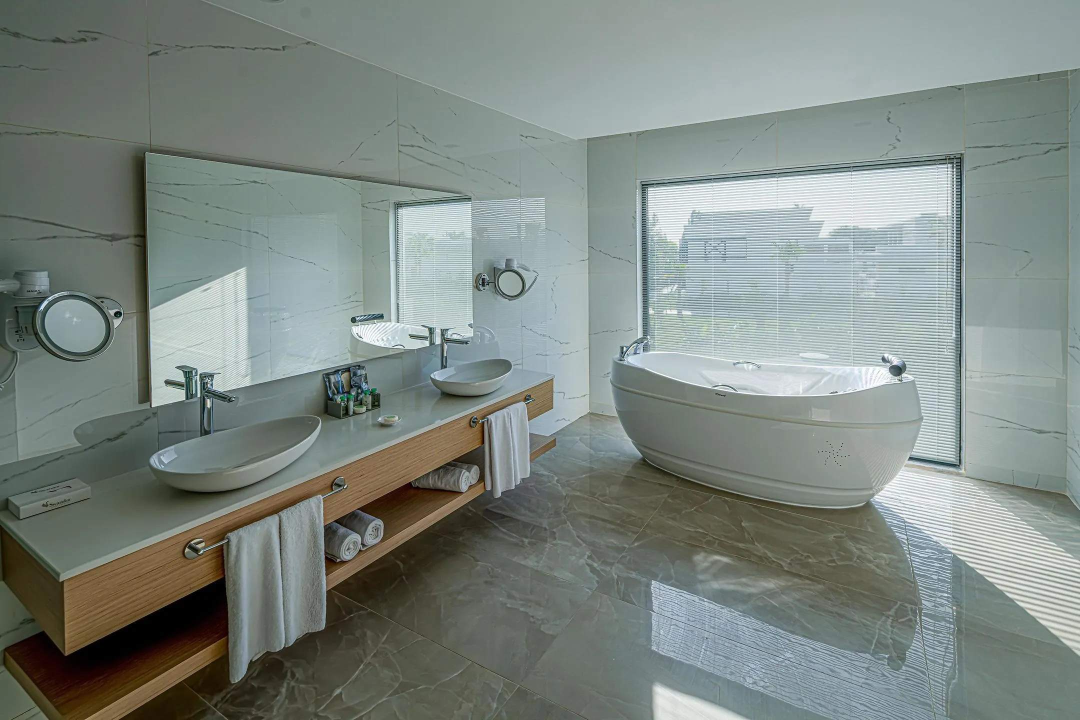 Executive Private Pool Suite Tek Yatak Odalı