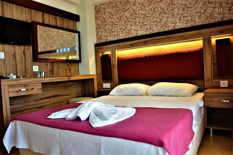 Çift Kişilik,Kısmi Deniz Manzaralı