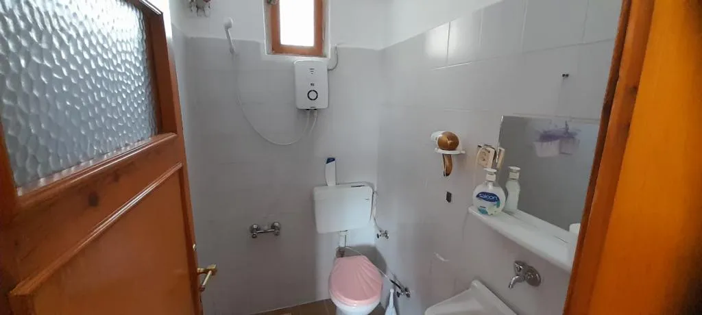 4 KİŞİLİK MOTEL ODASI