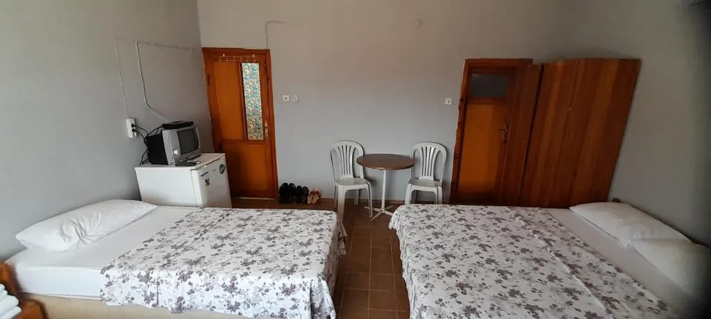 4 KİŞİLİK MOTEL ODASI