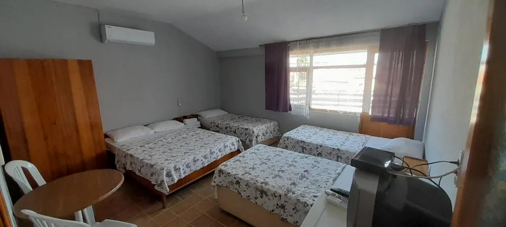 4 KİŞİLİK MOTEL ODASI