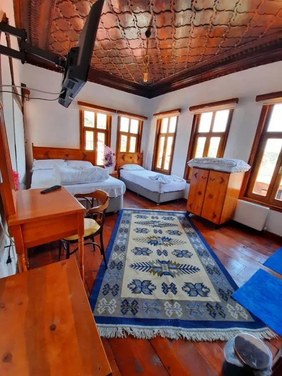 04 Kral Odası
