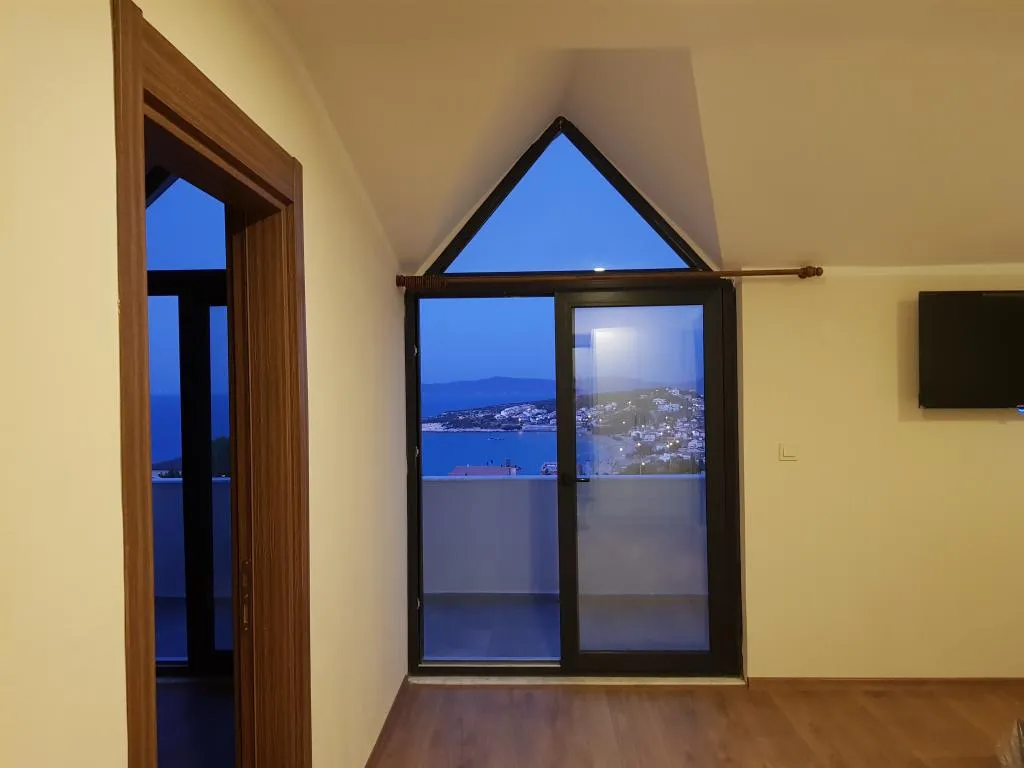 Superior Aile Odası,Deniz ve Dağ Manzaralı,Balkonlu