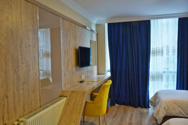 Standart Oda,Şehir Manzaralı