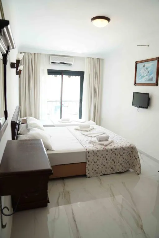 Üç Kişilik Oda,Bahçe Manzaralı