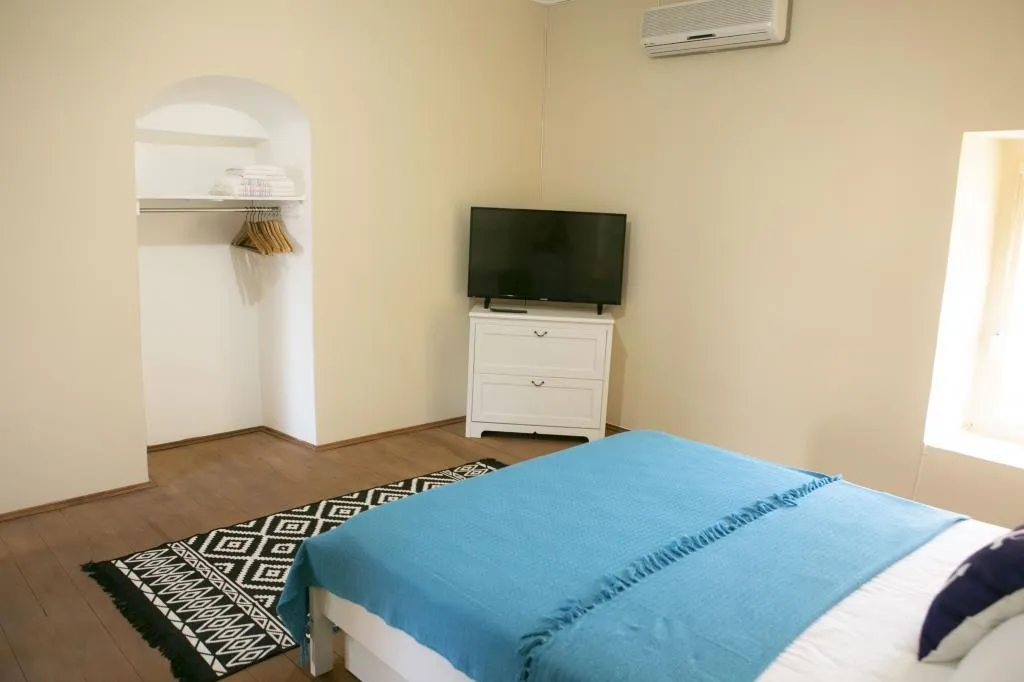 Taş Ev,Bahçe Manzaralı,Teraslı