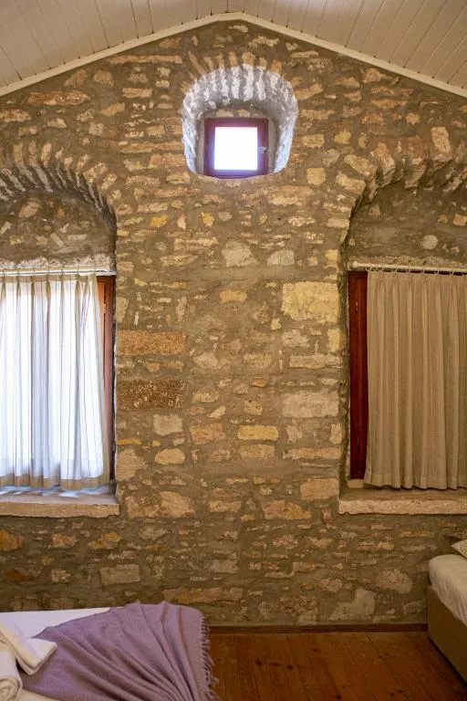 Taş Ev,Bahçe Manzaralı,Teraslı