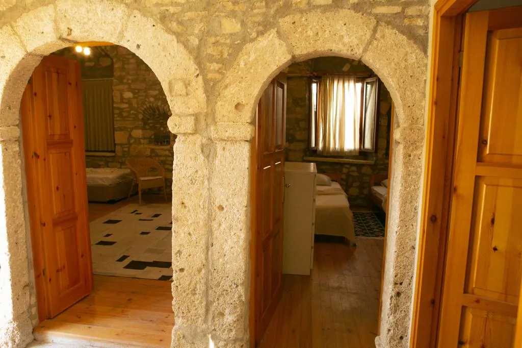 Taş Ev,Bahçe Manzaralı,Teraslı