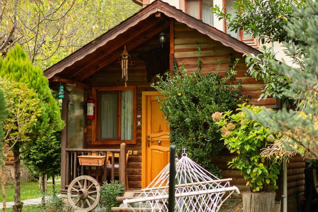 AHŞAP BUNGALOW EV