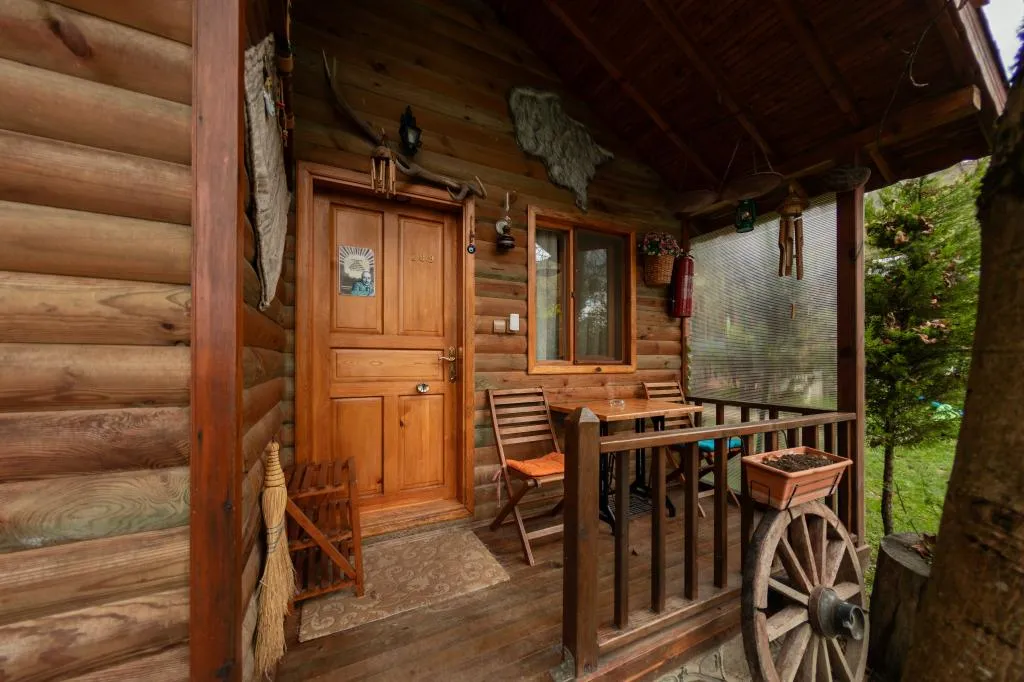 AHŞAP BUNGALOW EV