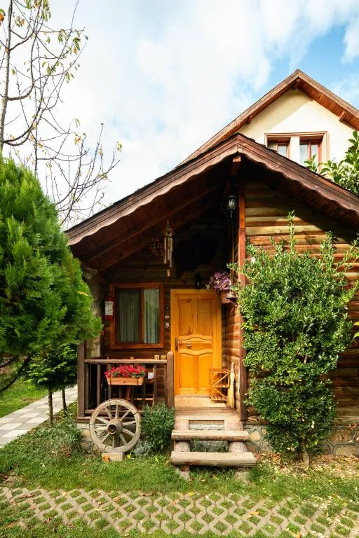 AHŞAP BUNGALOW EV