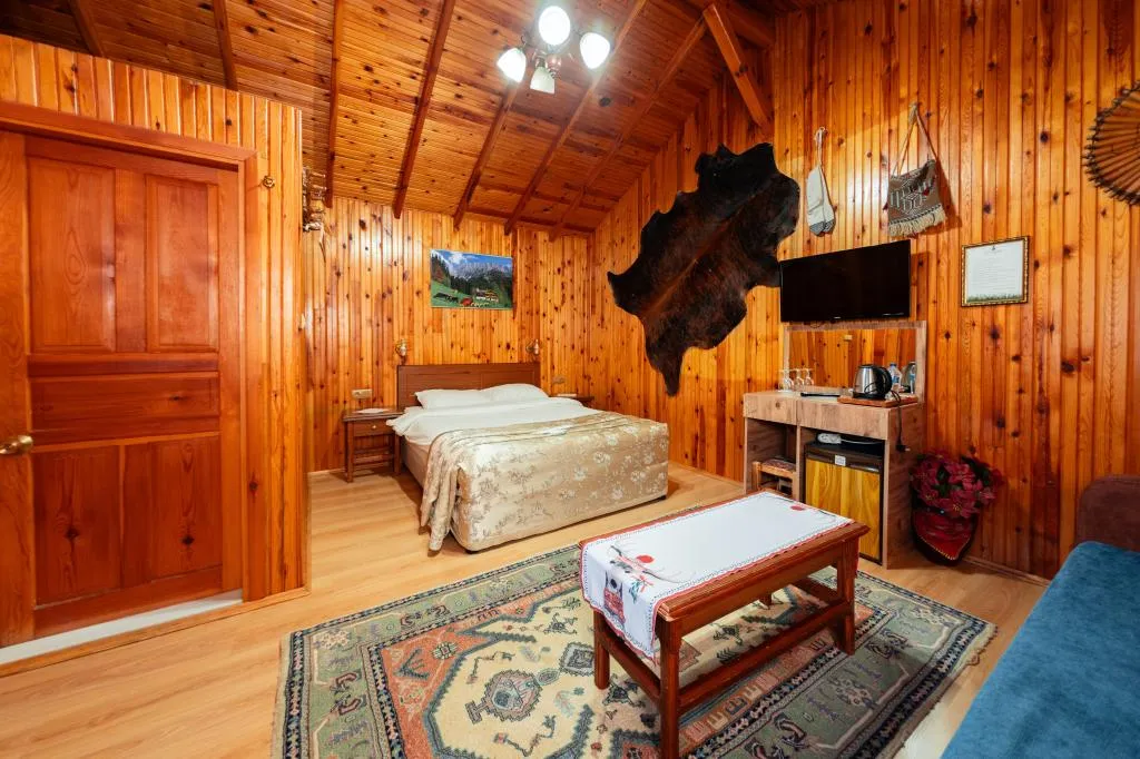 AHŞAP BUNGALOW EV