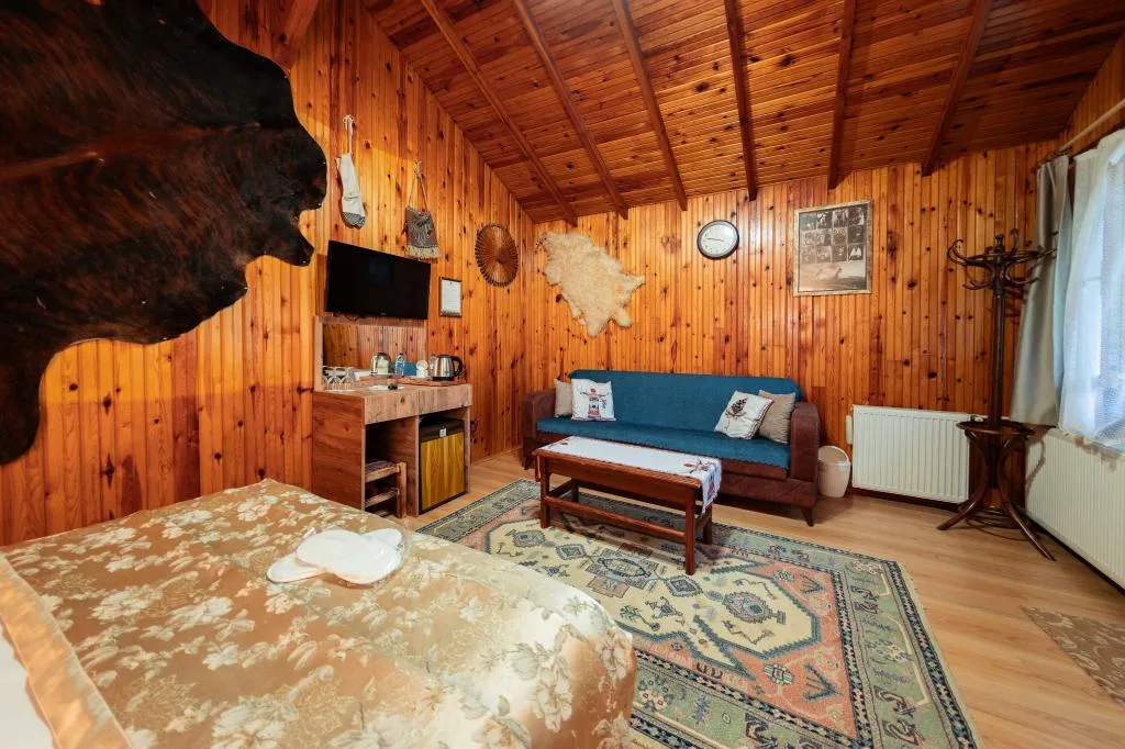 AHŞAP BUNGALOW EV