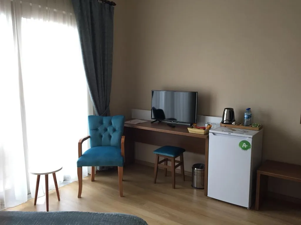 Standart Oda,Deniz veya Kara Manzaralı,Fransız Balkonlu