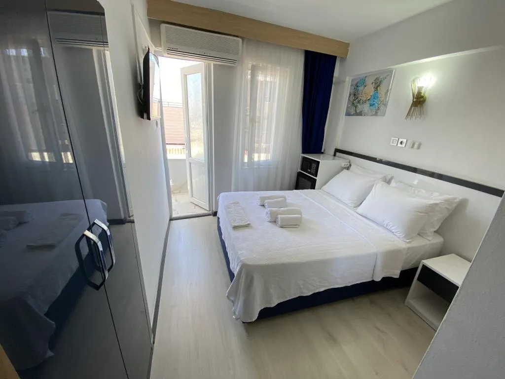 Standart Oda,Bahçe Manzaralı,Balkonlu