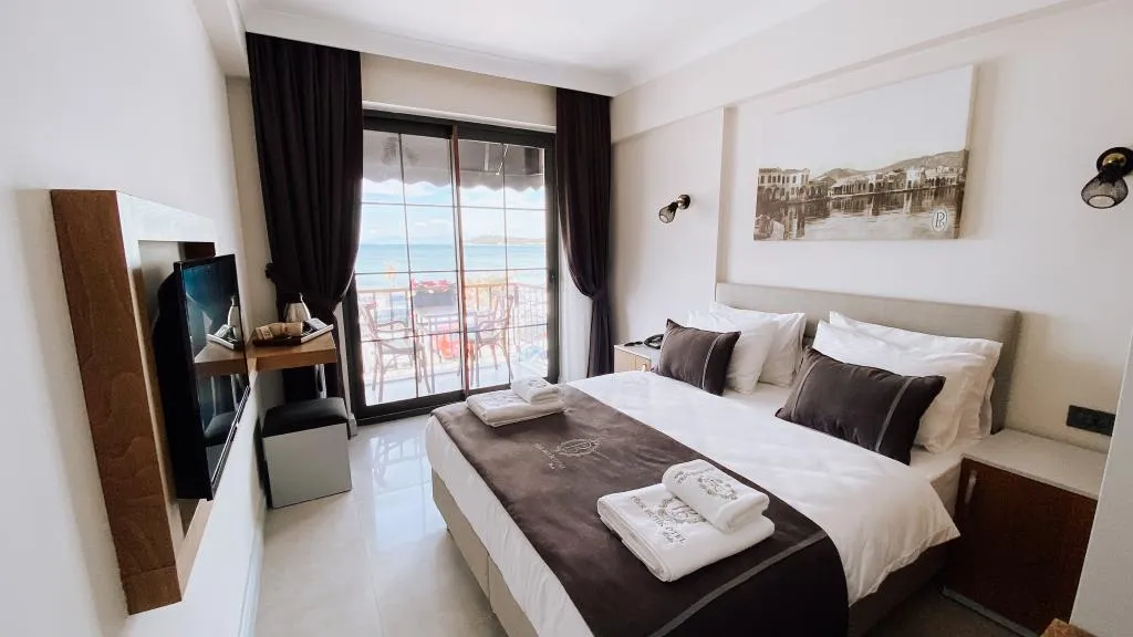 Standart Oda,Deniz Manzaralı,Balkonlu