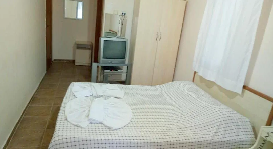 Çift Kişilik,Şehir Manzaralı