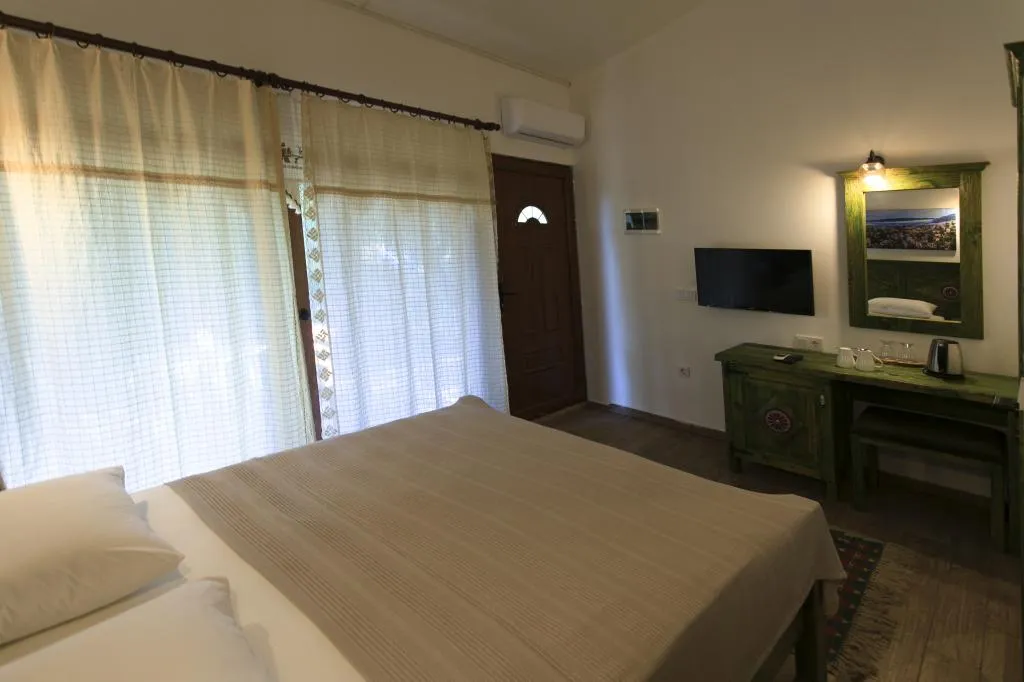 Bahçe Katı İki Kişilik Oda