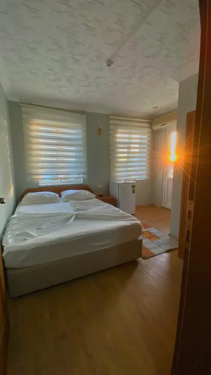 Standart Oda,Kara Manzaralı,Balkonlu