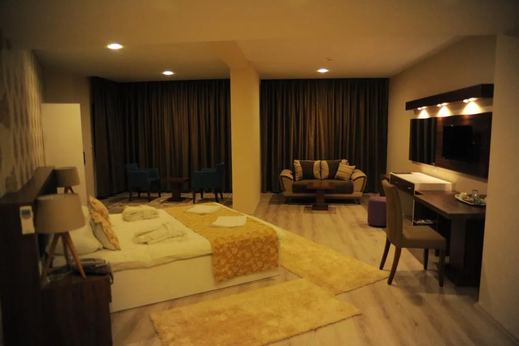 King Suite Üç Kişi