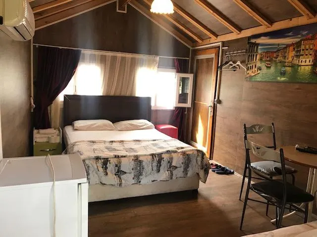 Bungalow,Bahçe Manzaralı,Balkonlu