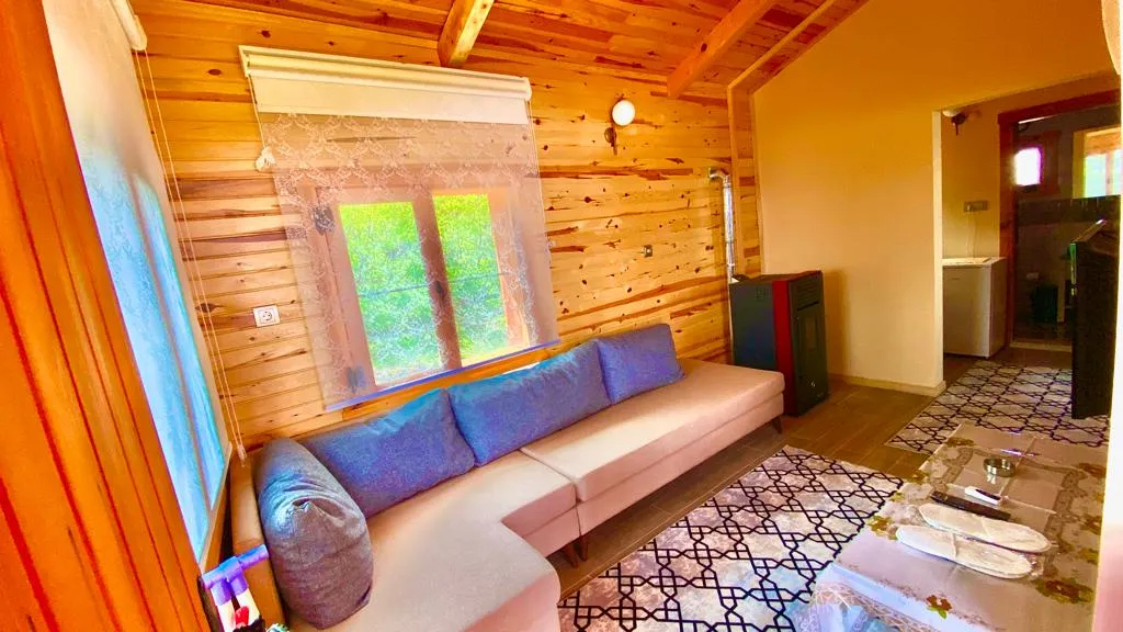 KIR EVİ: DÖRT KİŞİLİK BUNGALOW