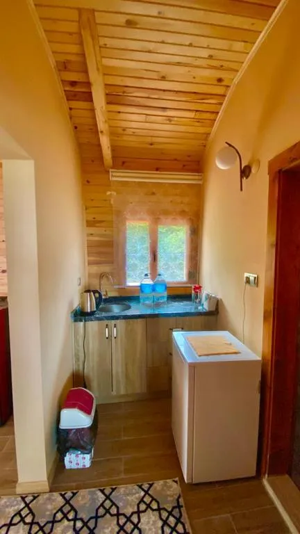 KIR EVİ: DÖRT KİŞİLİK BUNGALOW