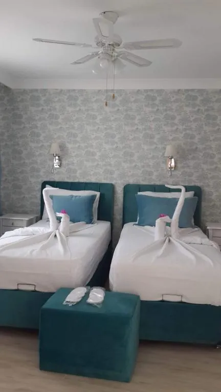 Çift Kişilik,Avlu Manzaralı,Balkonsuz